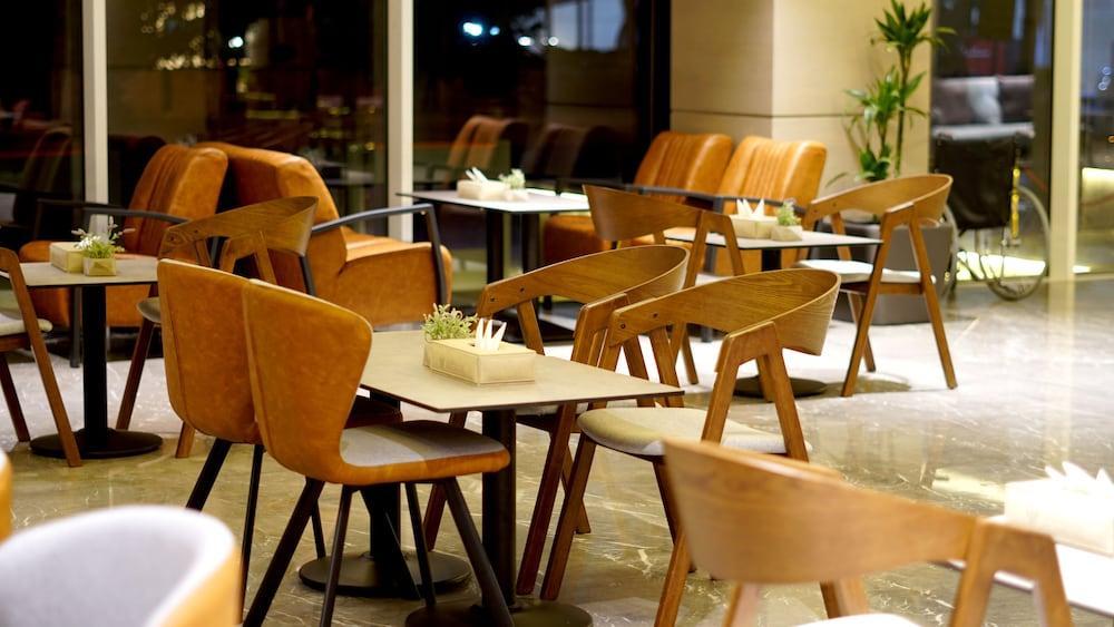 Hayat Al Riyadh Hotel Exteriör bild